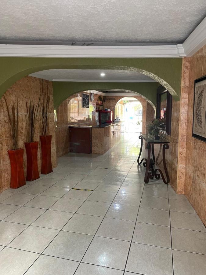 Hotel Vigo Гвадалахара Экстерьер фото
